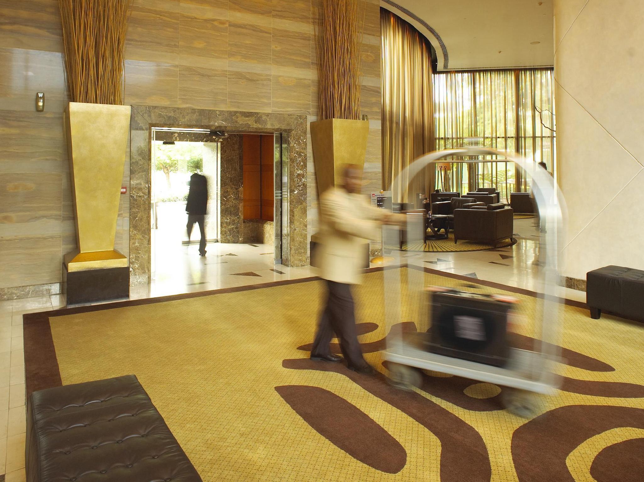 Intercontinental Johannesburg Or Tambo Airport Hotel, An Ihg Hotel Kempton Park Exterior photo