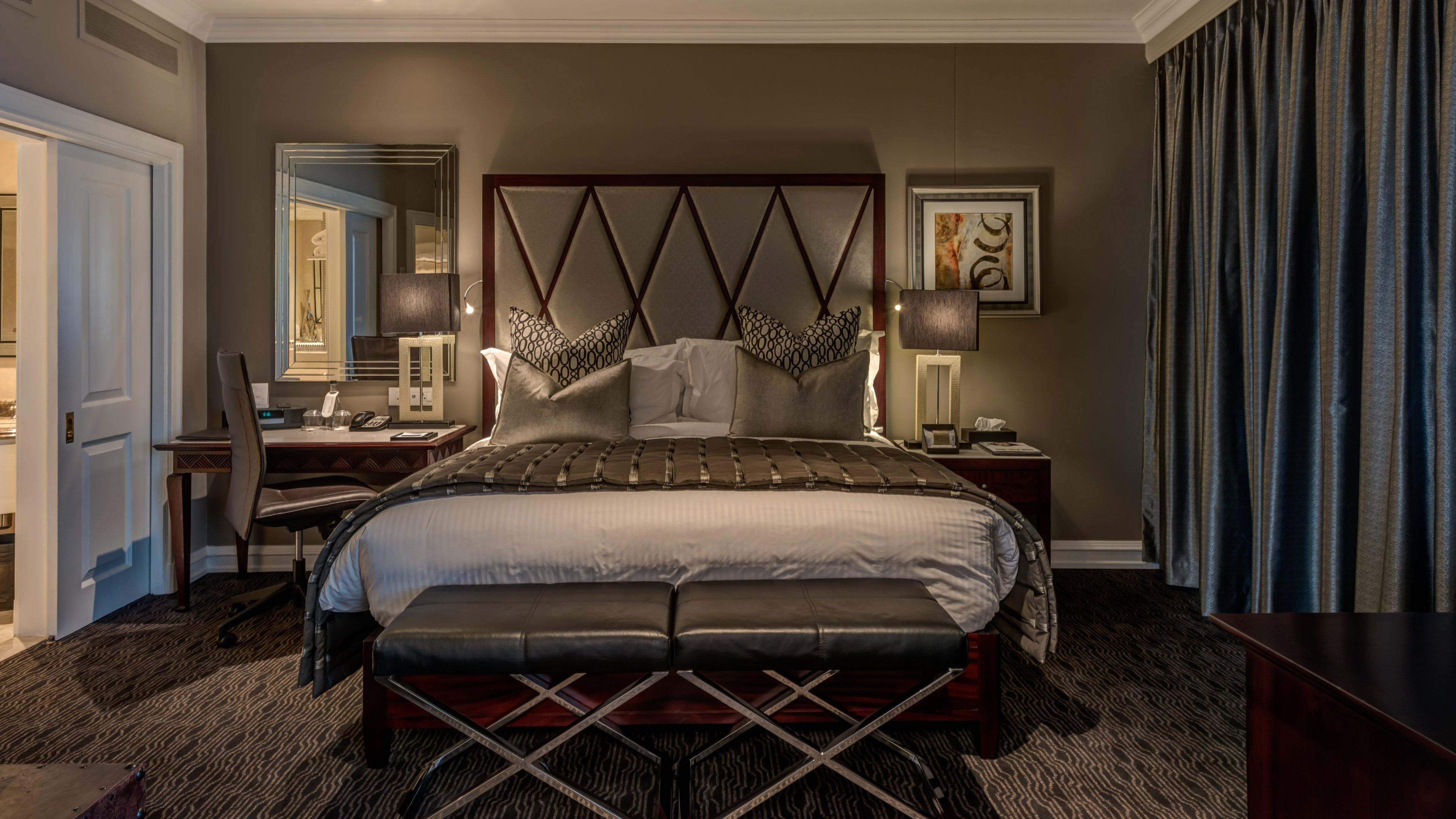 Intercontinental Johannesburg Or Tambo Airport Hotel By Ihg Kempton Park Exterior photo A bedroom at The Ivy Hotel